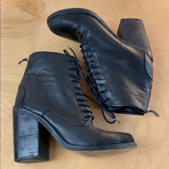 Senso “Jacey”Lace Boots - Picture 5 of 16